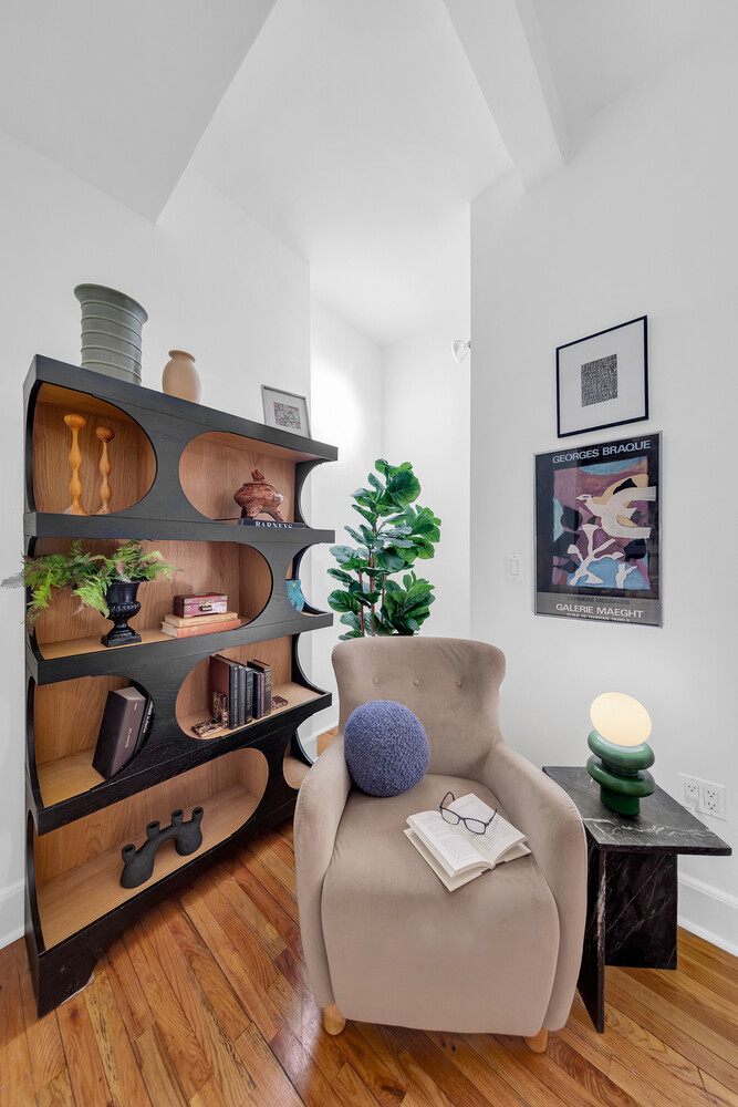 #11 photo, 15 W 17TH Street, Flatiron , NY 10011