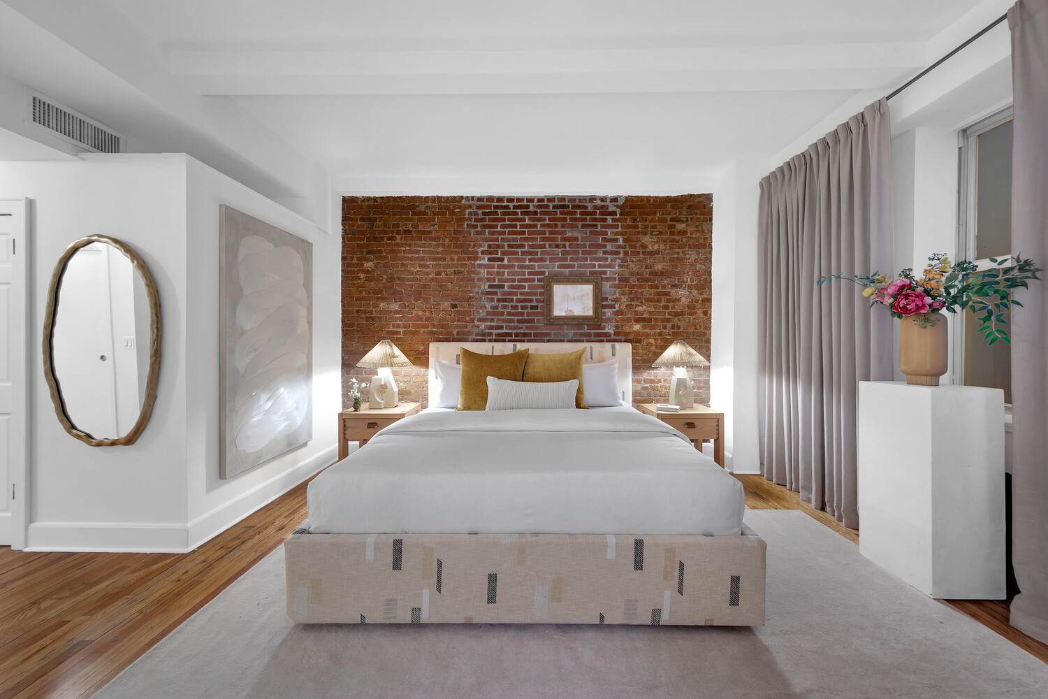 #13 photo, 15 W 17TH Street, Flatiron , NY 10011