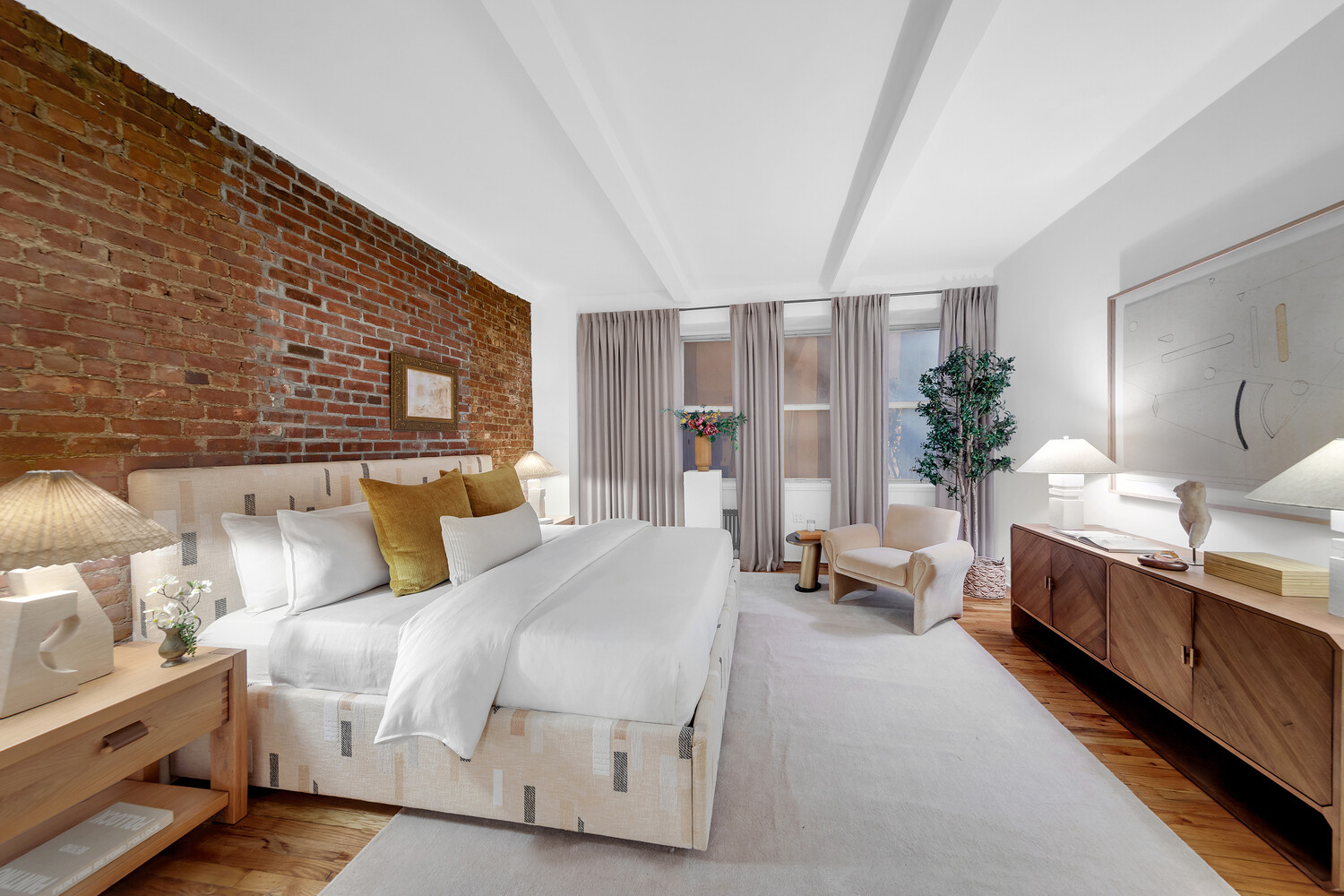 #14 photo, 15 W 17TH Street, Flatiron , NY 10011