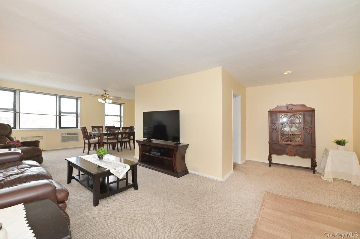 #3 photo, 1 Birchwood Court, নাসাউ কাউন্টি Mineola , NY 11501