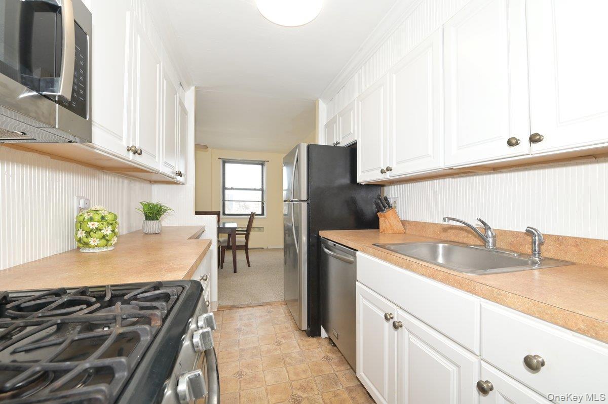 #9 photo, 1 Birchwood Court, নাসাউ কাউন্টি Mineola , NY 11501