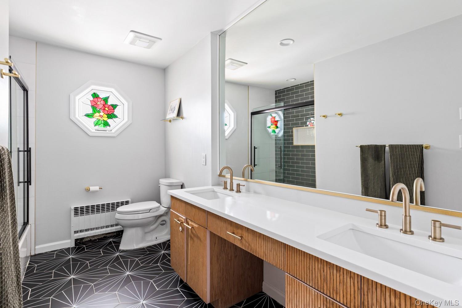 #12 photo, 38 Chenango Drive, מחוז סאפוק Bay Shore , NY 11706