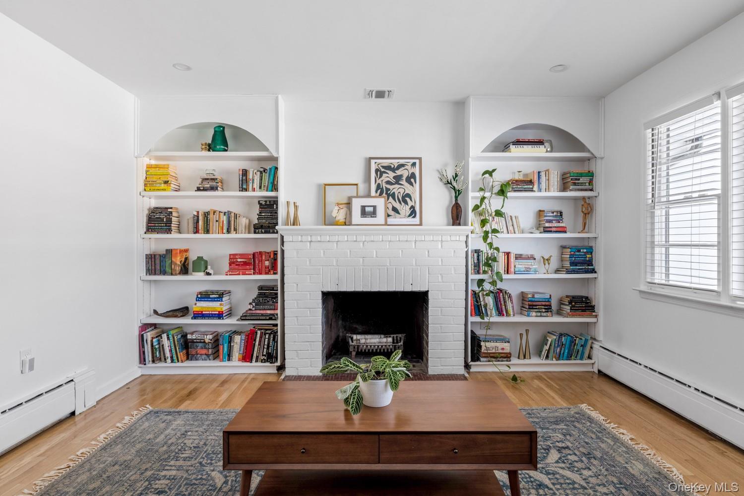 #3 photo, 38 Chenango Drive, מחוז סאפוק Bay Shore , NY 11706