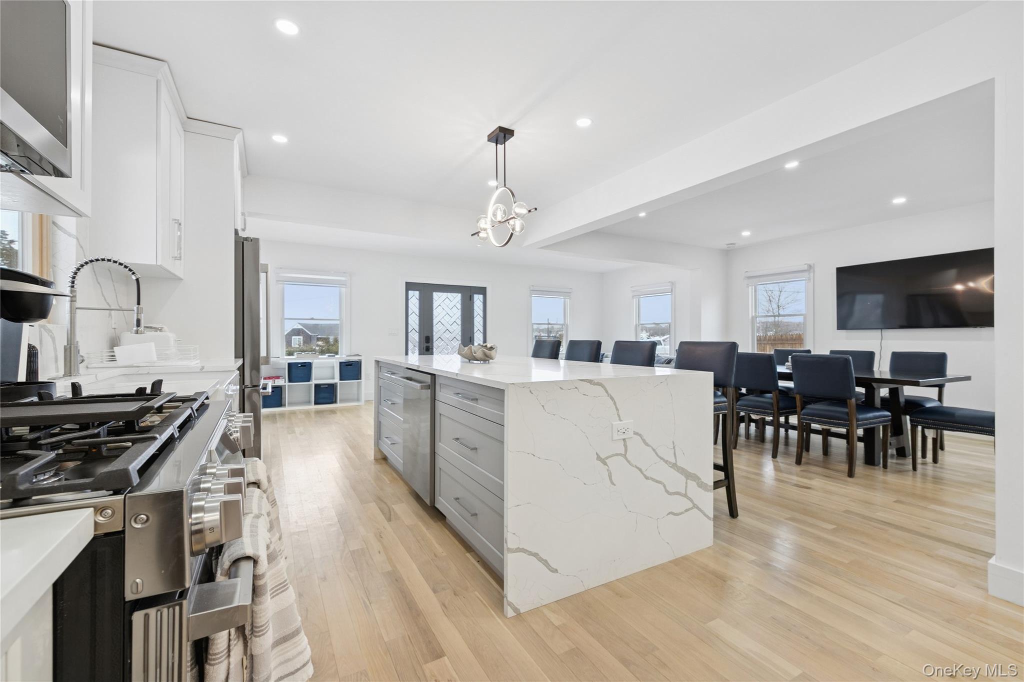 #18 photo, 10 Sagamore Road, সাফোক কাউন্টি Hampton Bays , NY 11946