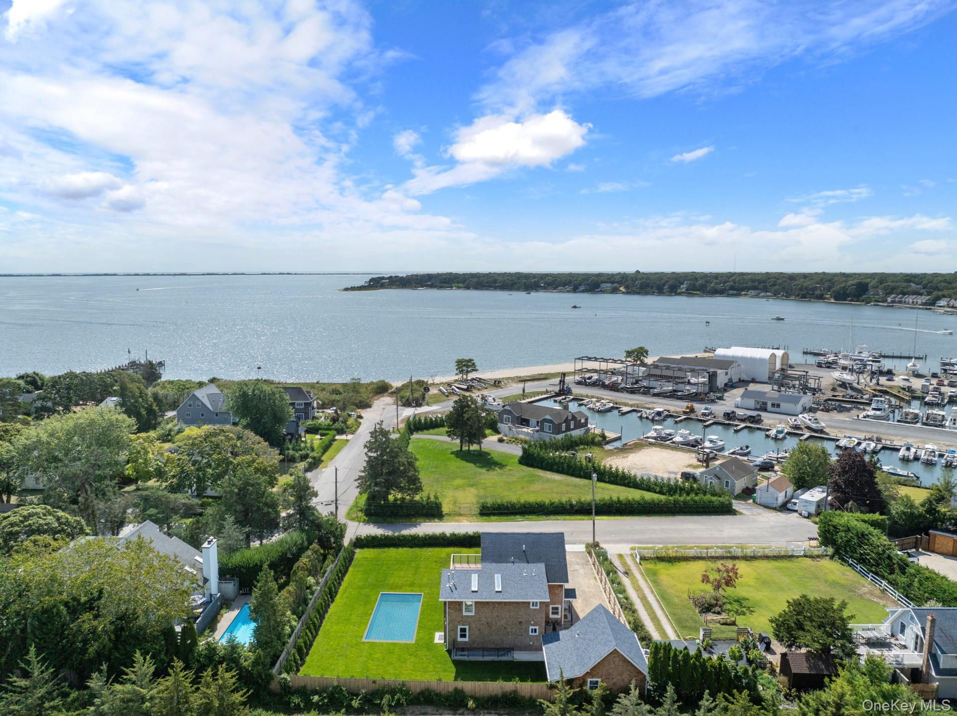 #9 photo, 10 Sagamore Road, সাফোক কাউন্টি Hampton Bays , NY 11946