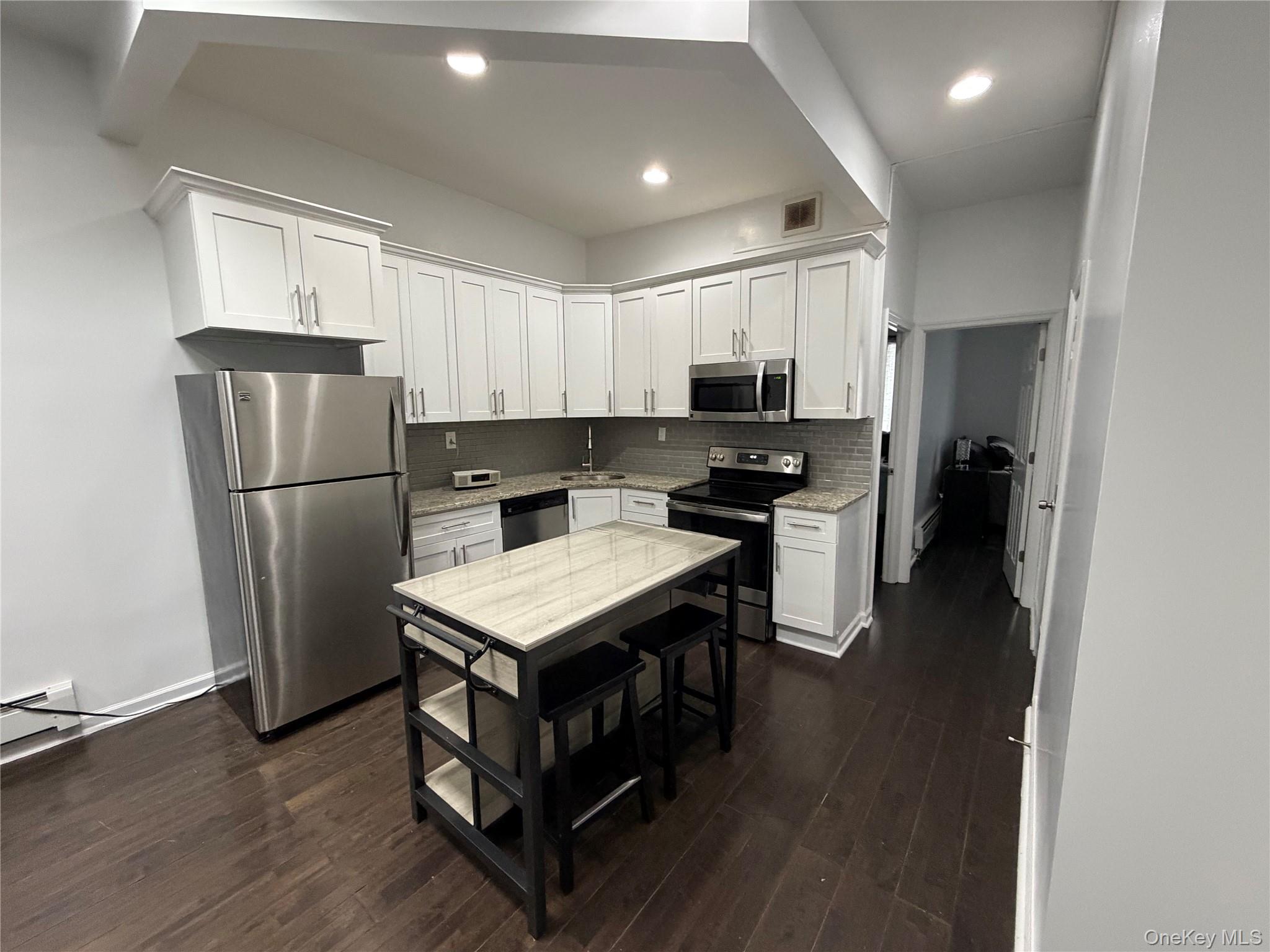 #15 photo, 509 E 183rd Street, ব্রঙ্কস Bronx , NY 10458