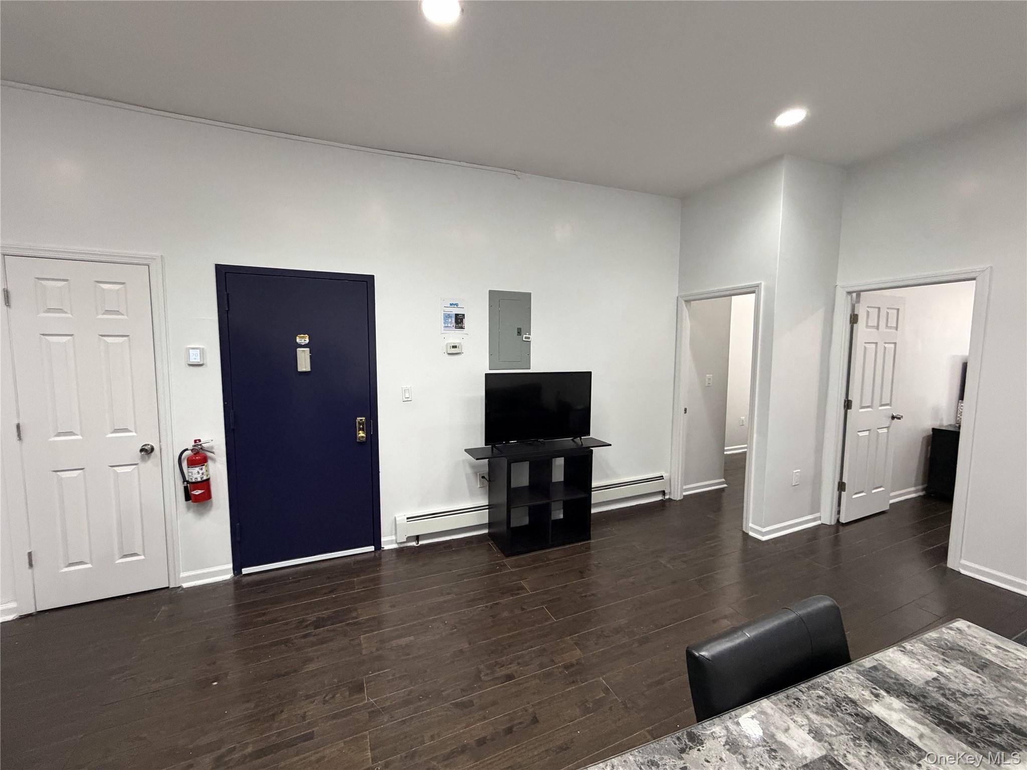 #19 photo, 509 E 183rd Street, ব্রঙ্কস Bronx , NY 10458