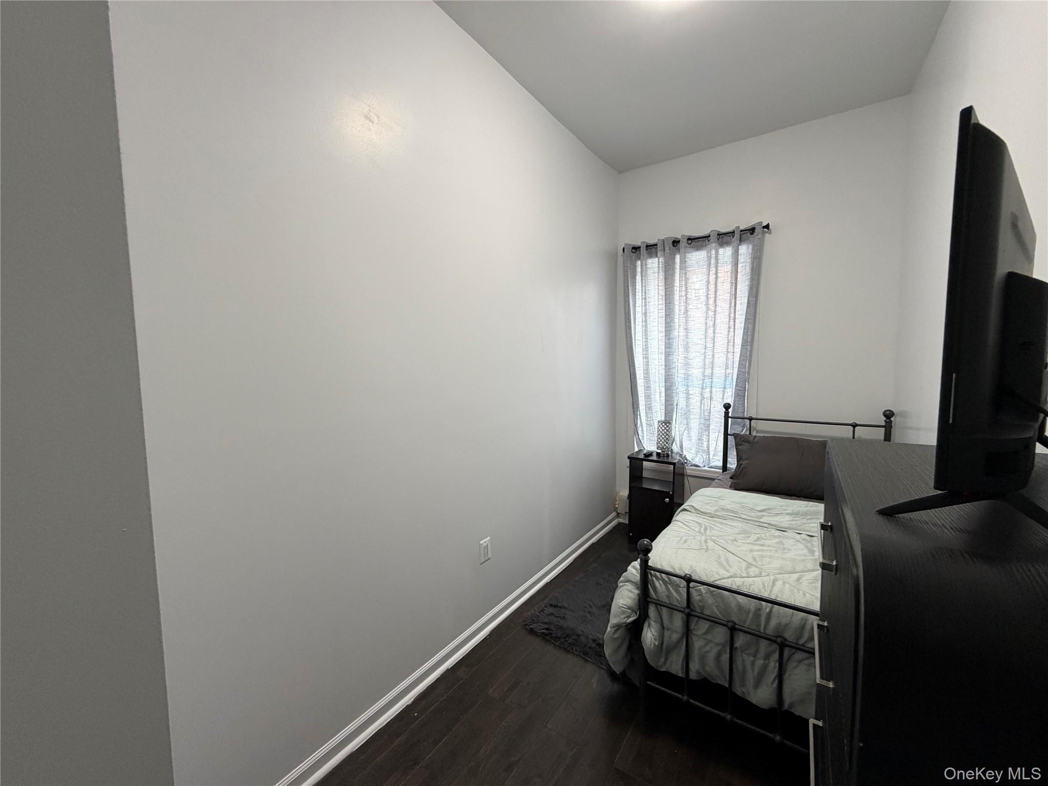 #4 photo, 509 E 183rd Street, ব্রঙ্কস Bronx , NY 10458