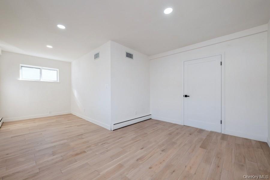 #18 photo, 482 Harbor Drive, নাসাউ কাউন্টি Cedarhurst , NY 11516