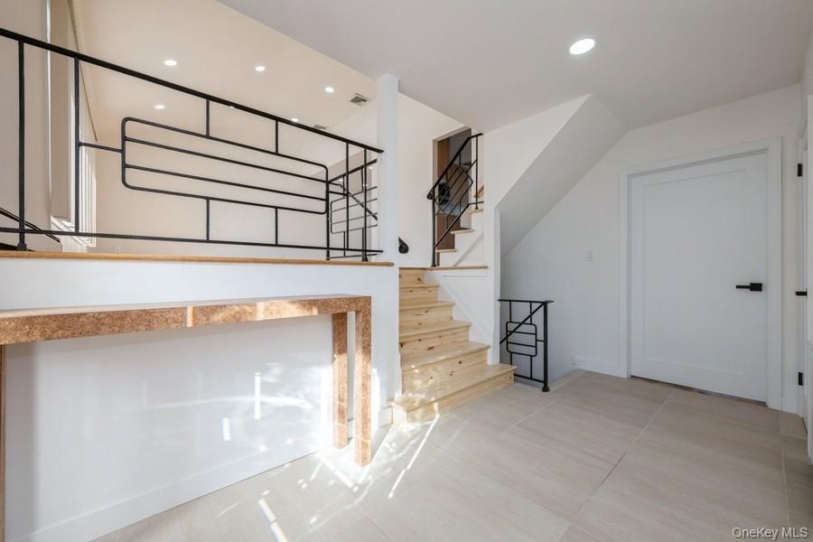 #4 photo, 482 Harbor Drive, নাসাউ কাউন্টি Cedarhurst , NY 11516