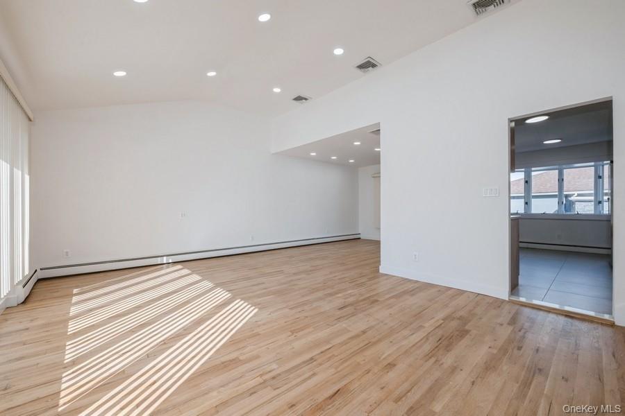 #6 photo, 482 Harbor Drive, নাসাউ কাউন্টি Cedarhurst , NY 11516