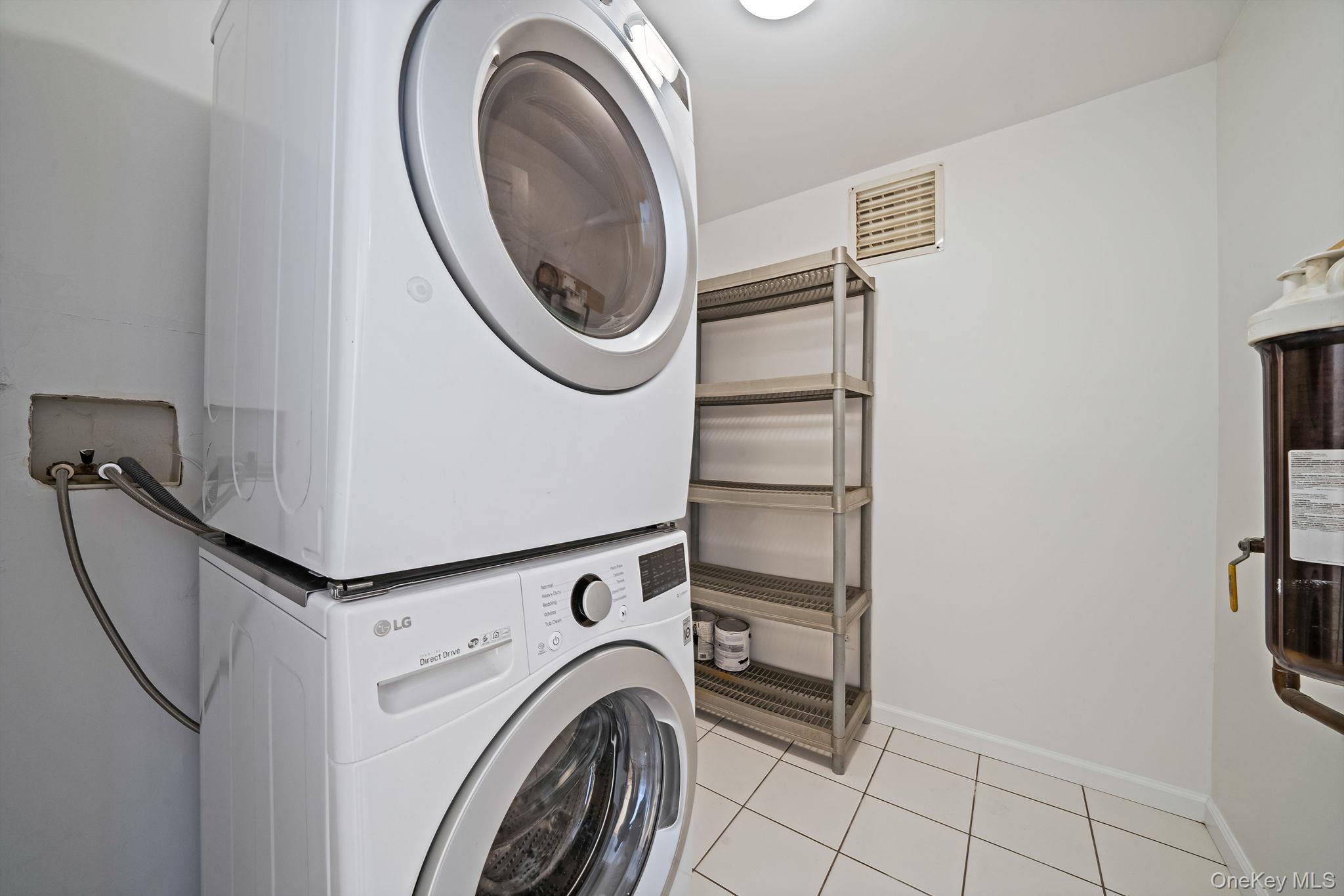 #14 photo, 272 E Harrison Street, নাসাউ কাউন্টি Long Beach , NY 11561