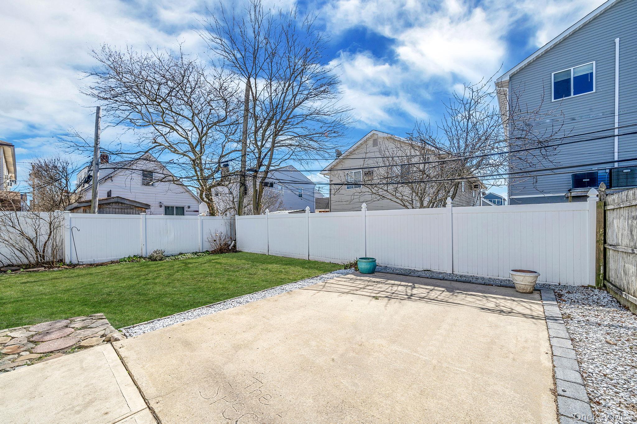 #4 photo, 272 E Harrison Street, নাসাউ কাউন্টি Long Beach , NY 11561