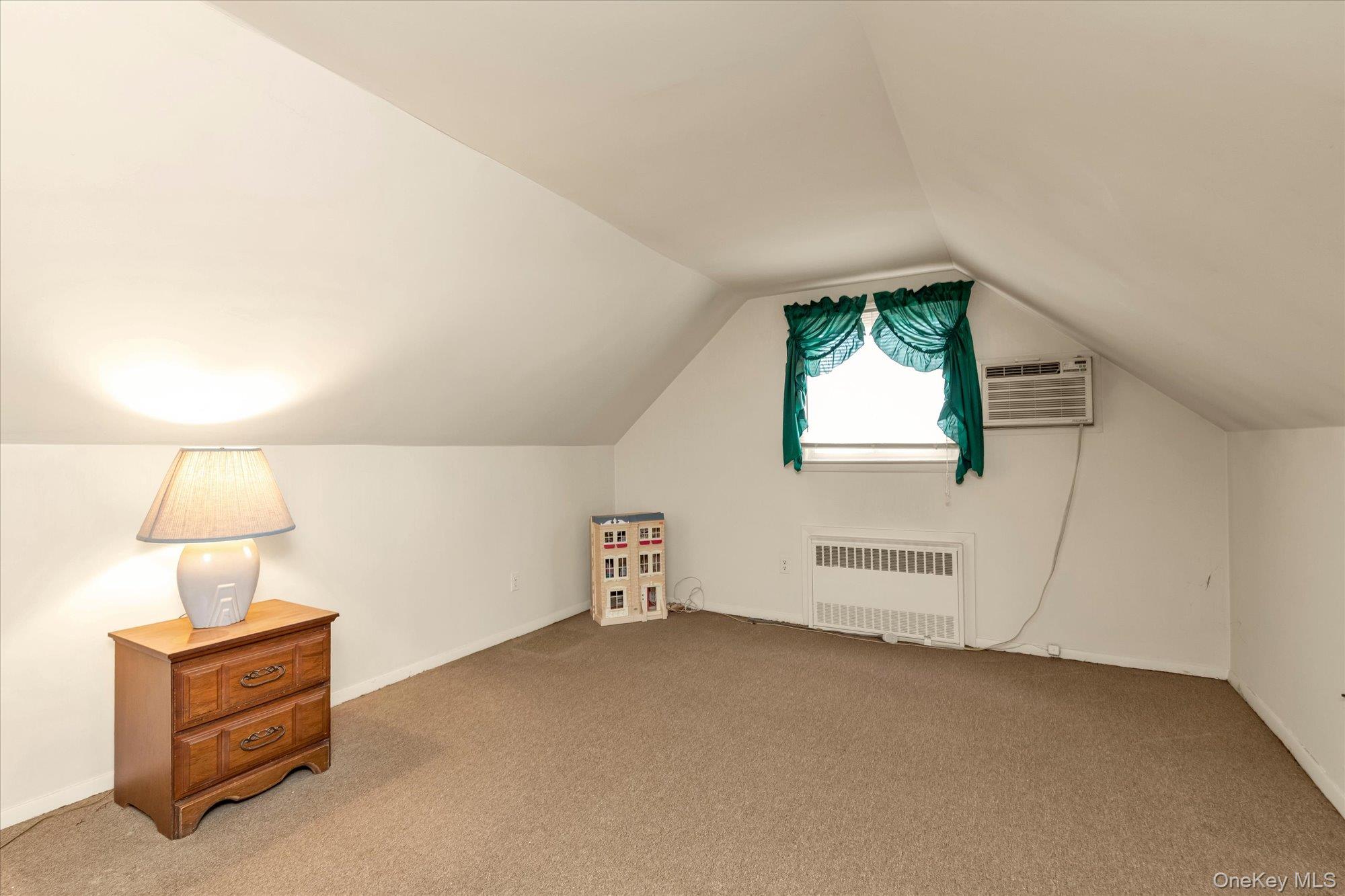 #16 photo, 20 Hunter Avenue, নাসাউ কাউন্টি Valley Stream , NY 11580