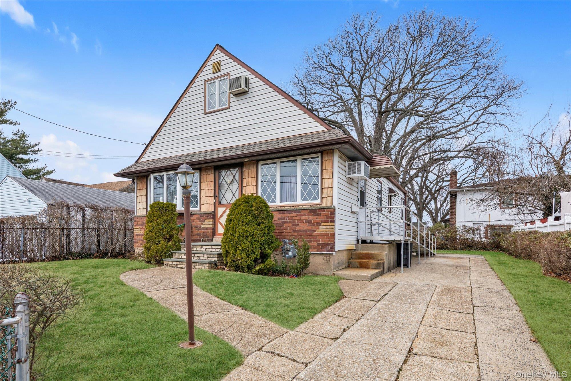 #2 photo, 20 Hunter Avenue, নাসাউ কাউন্টি Valley Stream , NY 11580