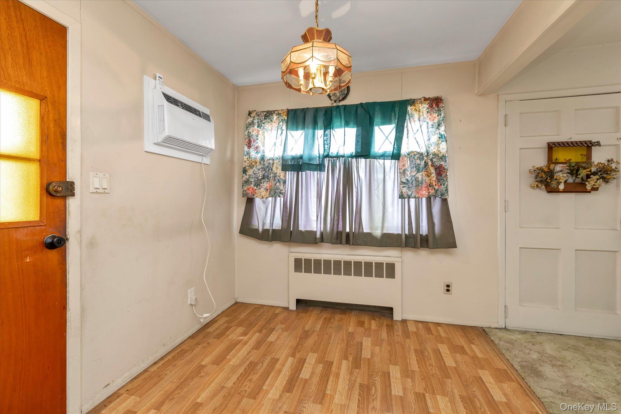 #7 photo, 20 Hunter Avenue, নাসাউ কাউন্টি Valley Stream , NY 11580