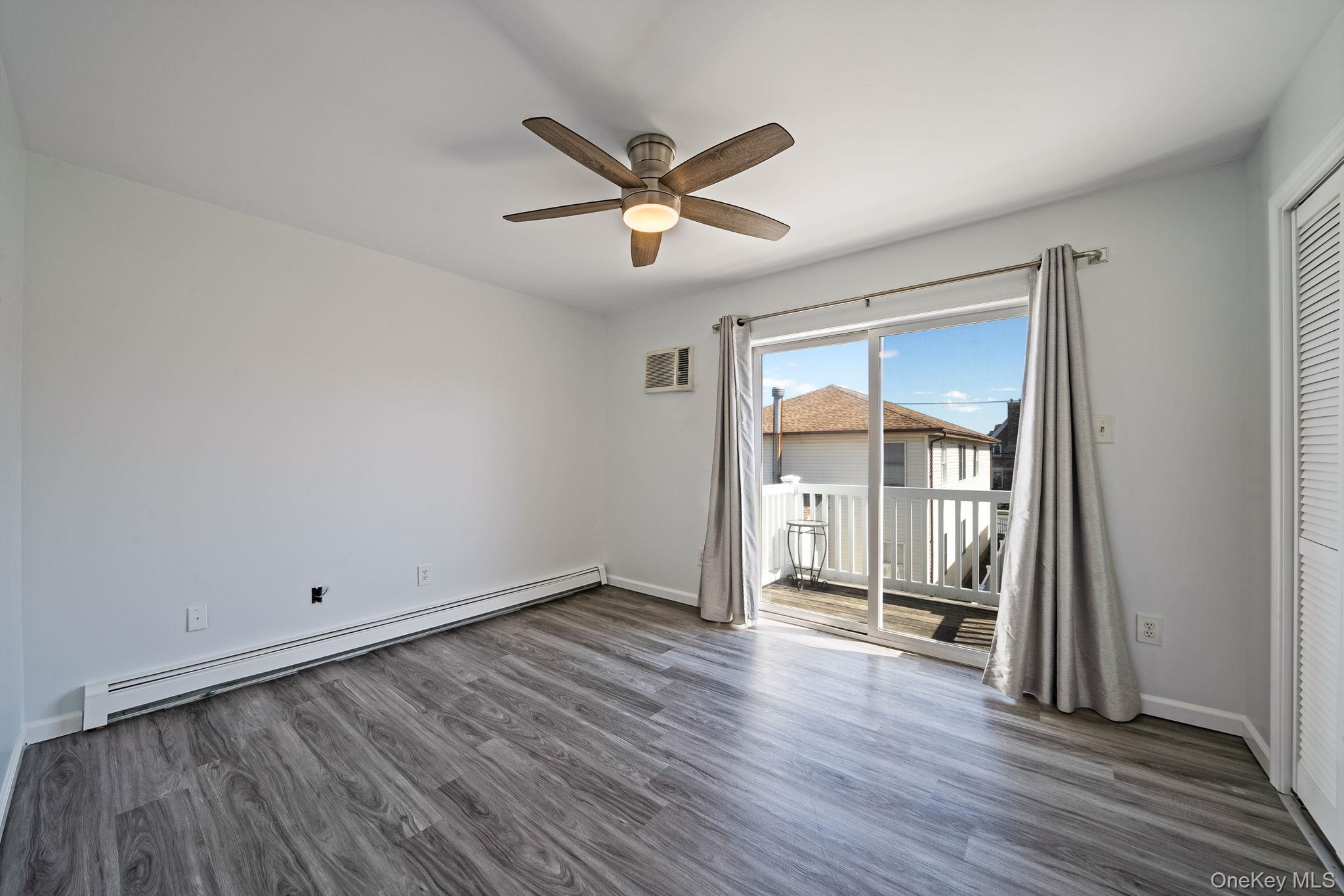 #12 photo, 272 E Harrison Street, নাসাউ কাউন্টি Long Beach , NY 11561