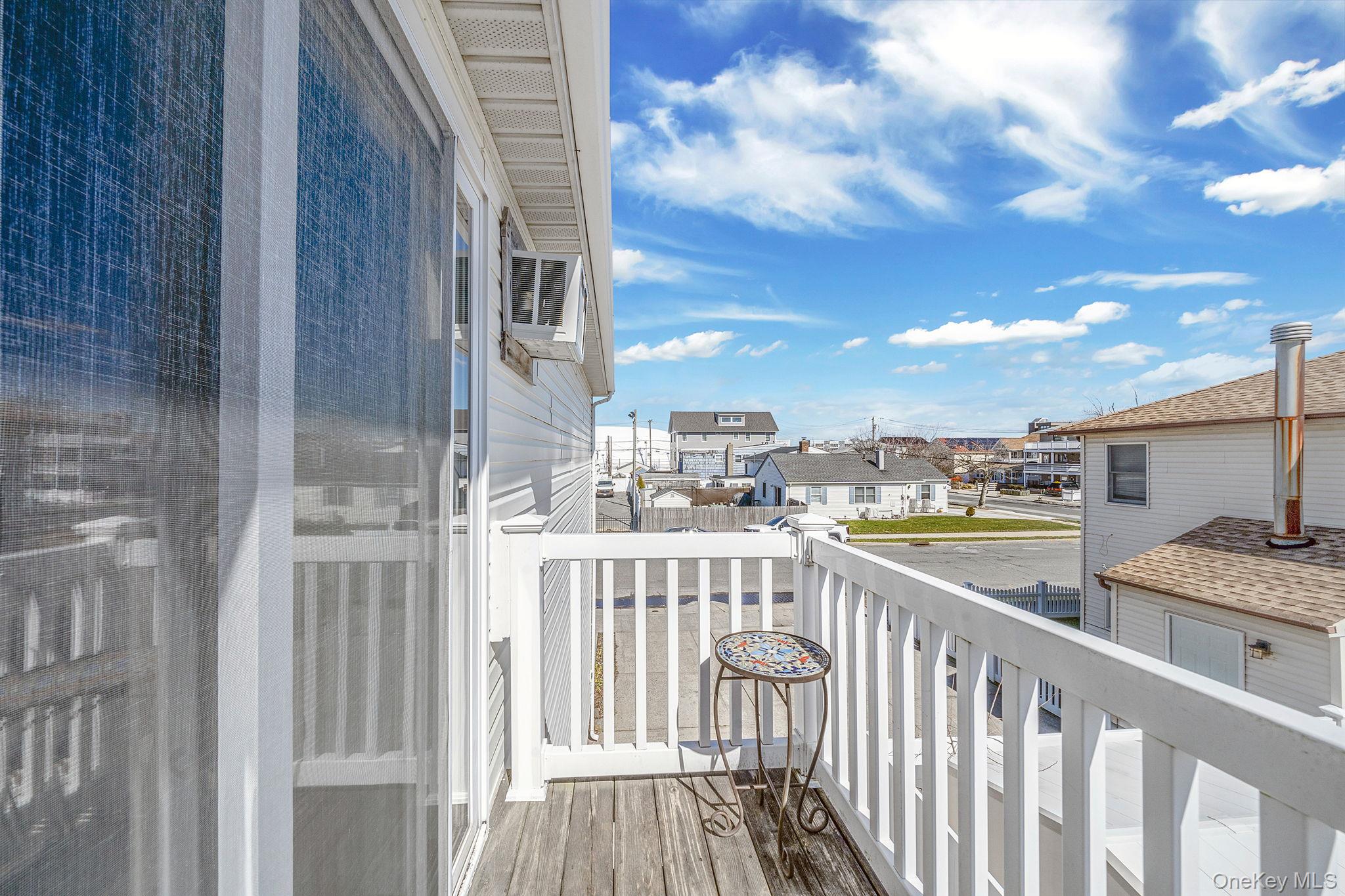 #15 photo, 272 E Harrison Street, নাসাউ কাউন্টি Long Beach , NY 11561