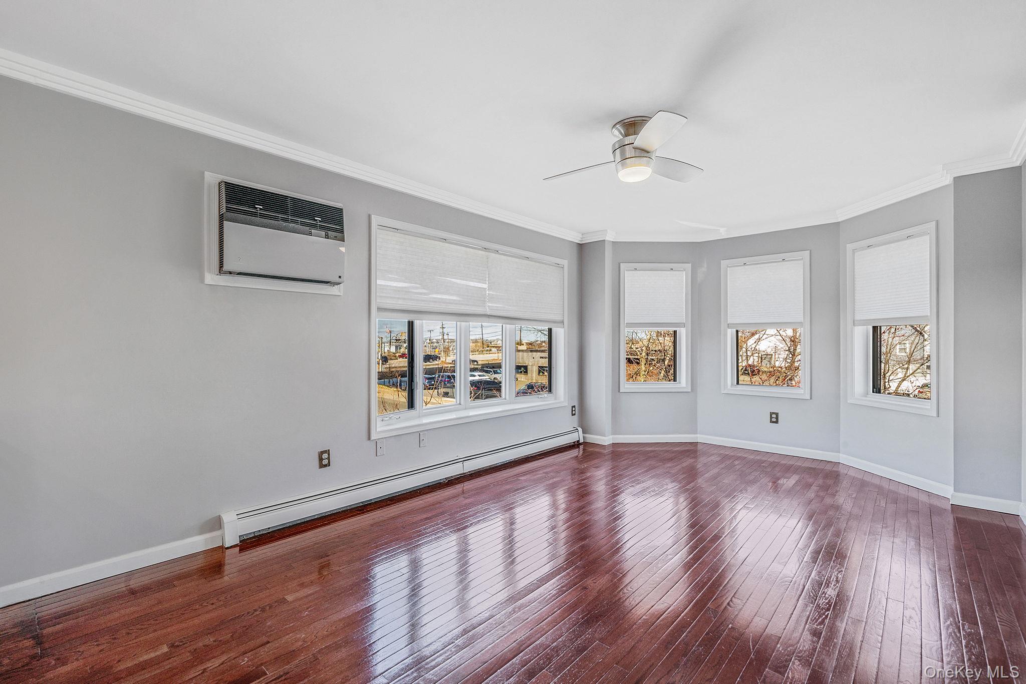 #5 photo, 272 E Harrison Street, নাসাউ কাউন্টি Long Beach , NY 11561