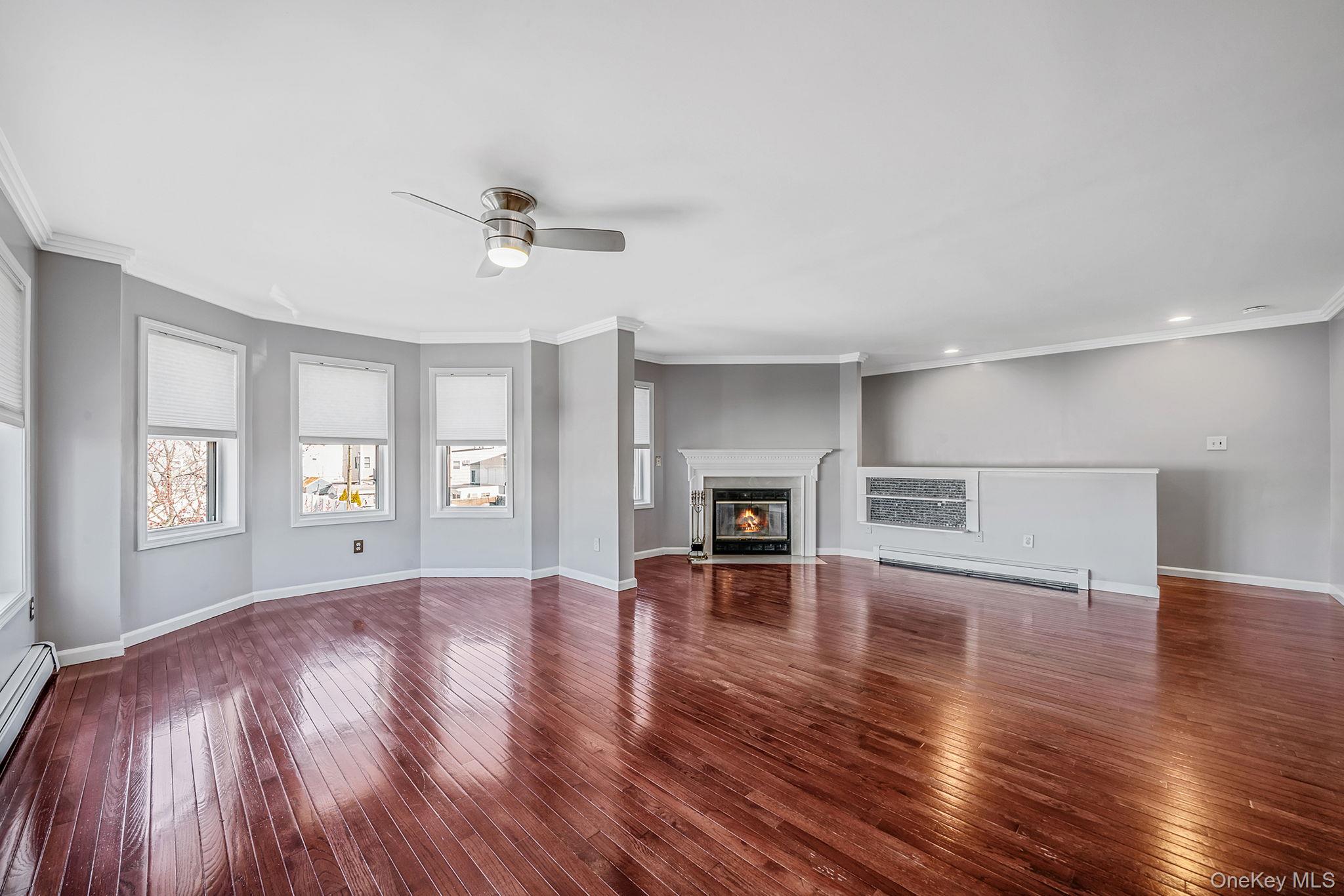 #6 photo, 272 E Harrison Street, নাসাউ কাউন্টি Long Beach , NY 11561