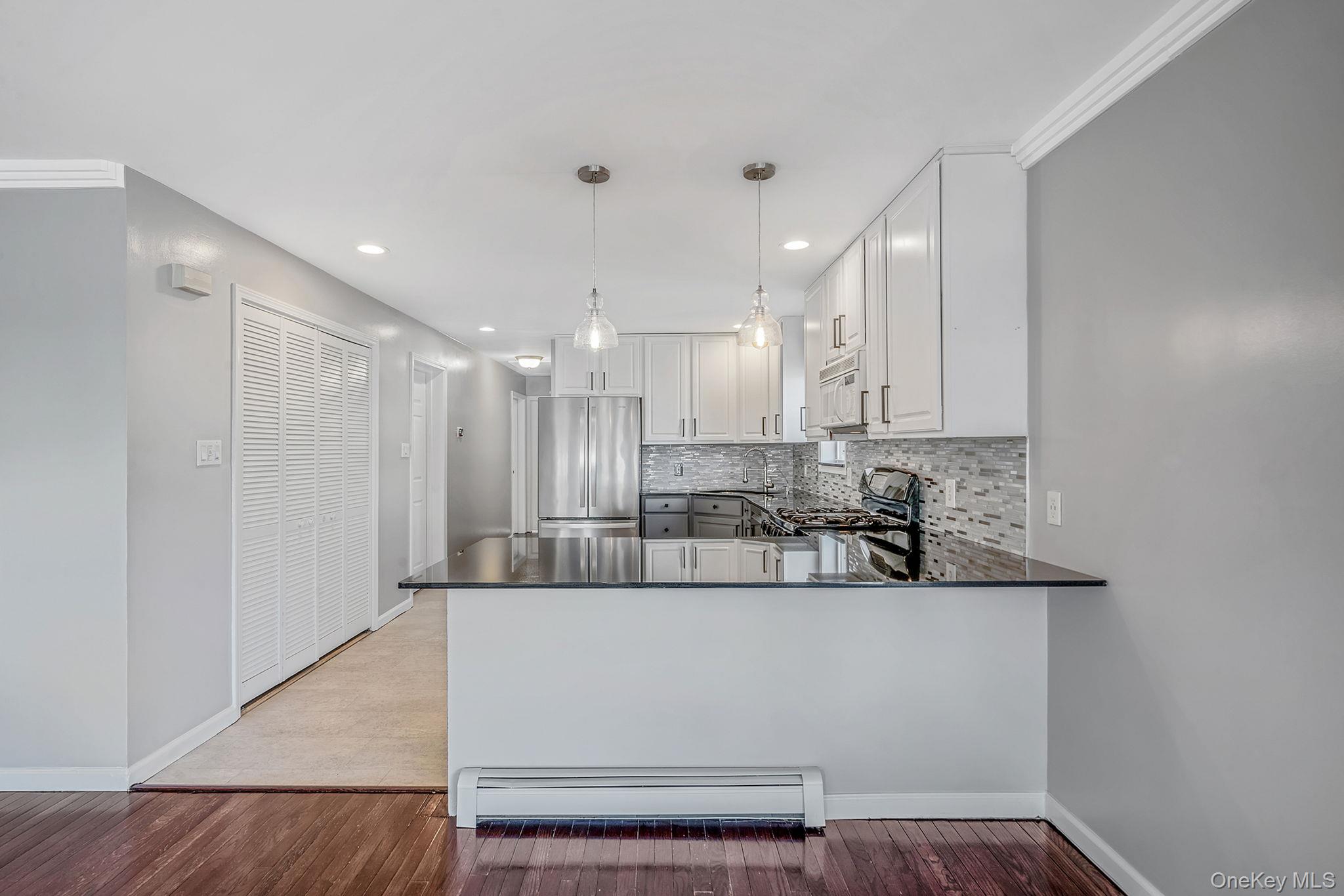 #8 photo, 272 E Harrison Street, নাসাউ কাউন্টি Long Beach , NY 11561