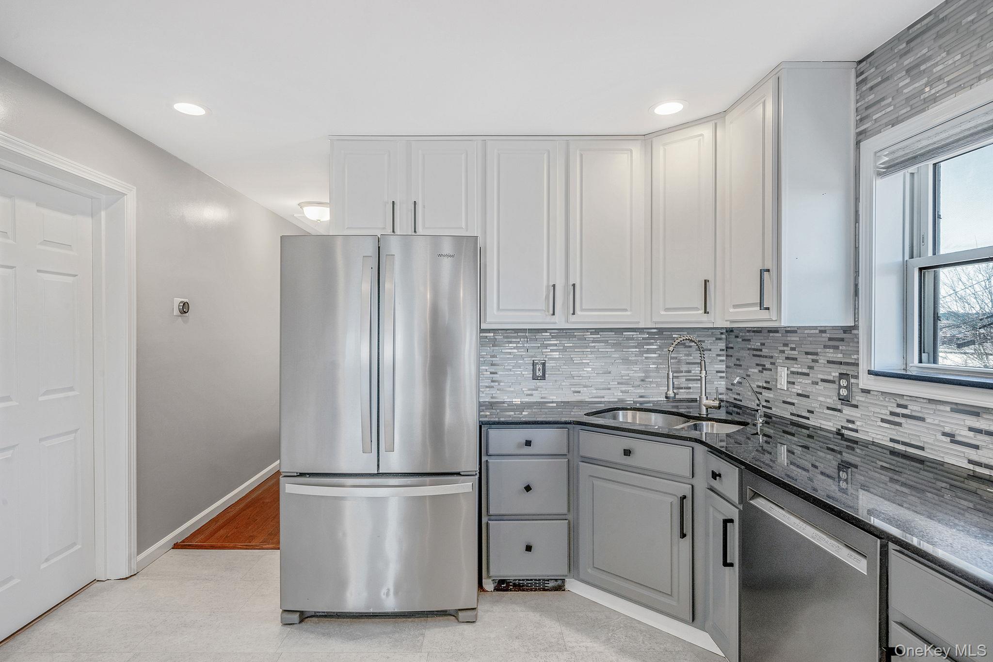 #9 photo, 272 E Harrison Street, নাসাউ কাউন্টি Long Beach , NY 11561