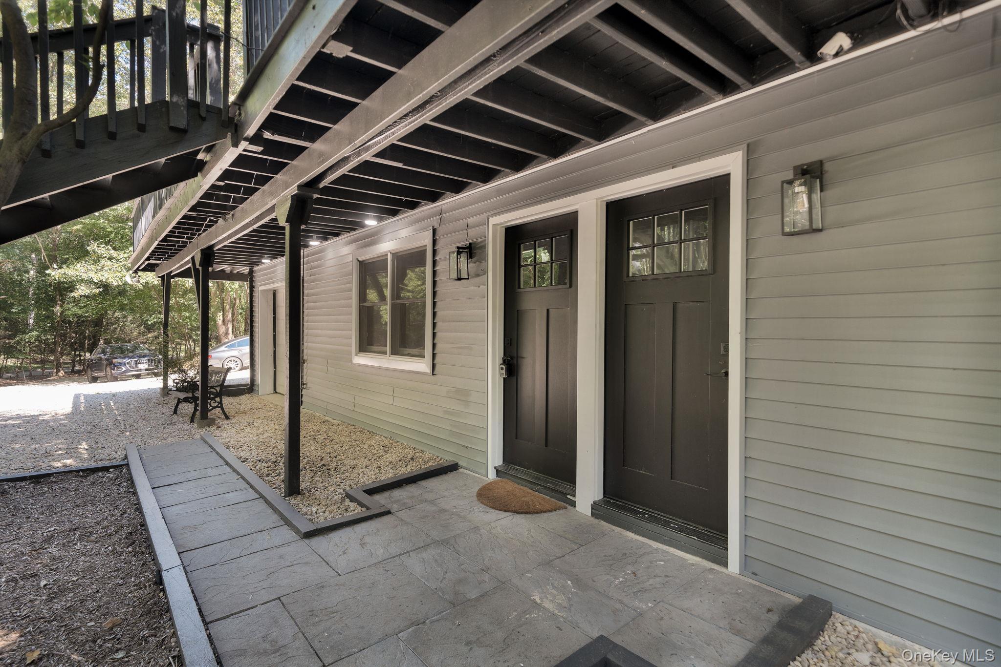 #15 photo, 644 Bread And Cheese Hollow Road, 롱 아일랜드 Northport , NY 11768