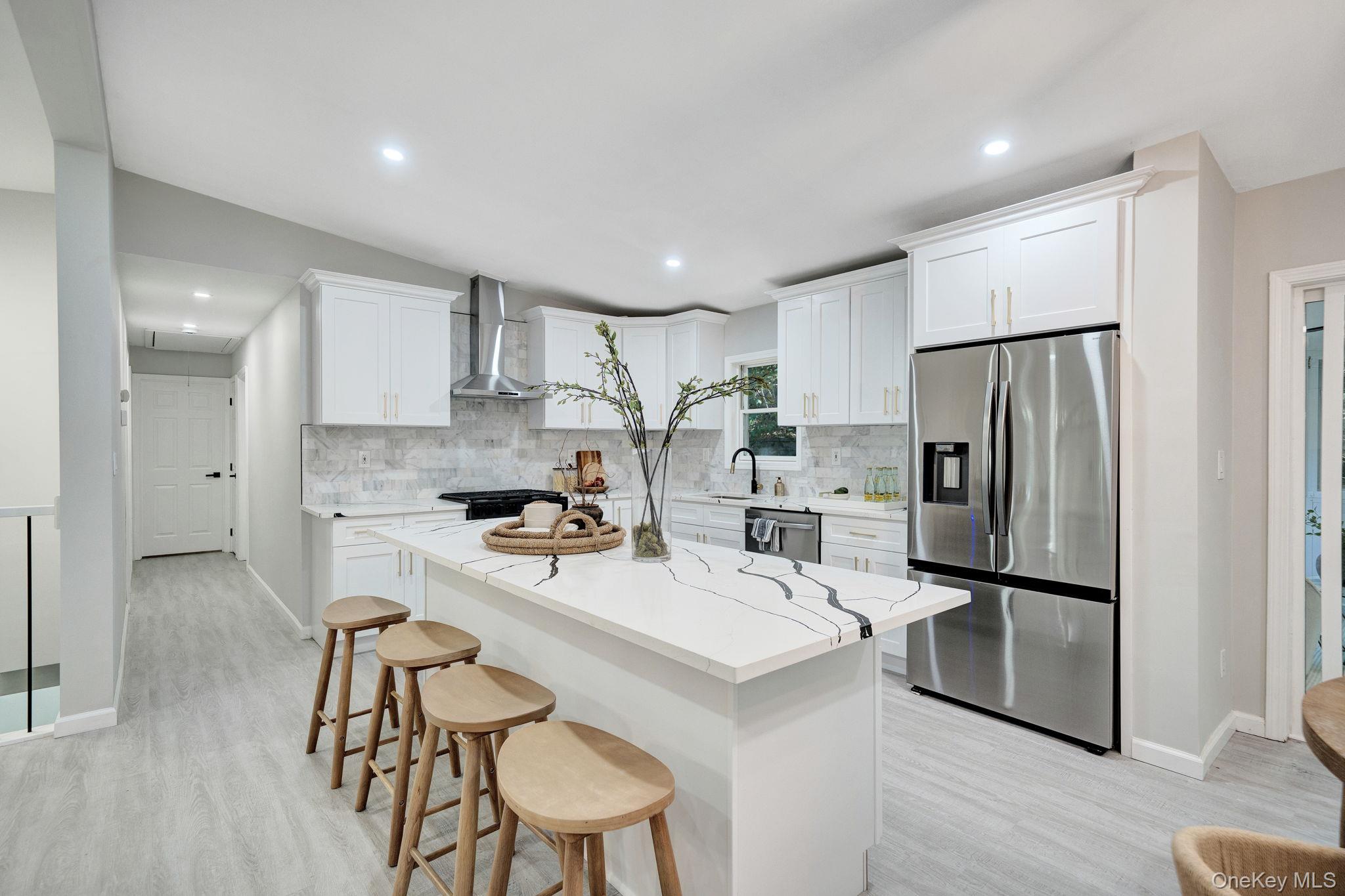 #4 photo, 644 Bread And Cheese Hollow Road, 롱 아일랜드 Northport , NY 11768