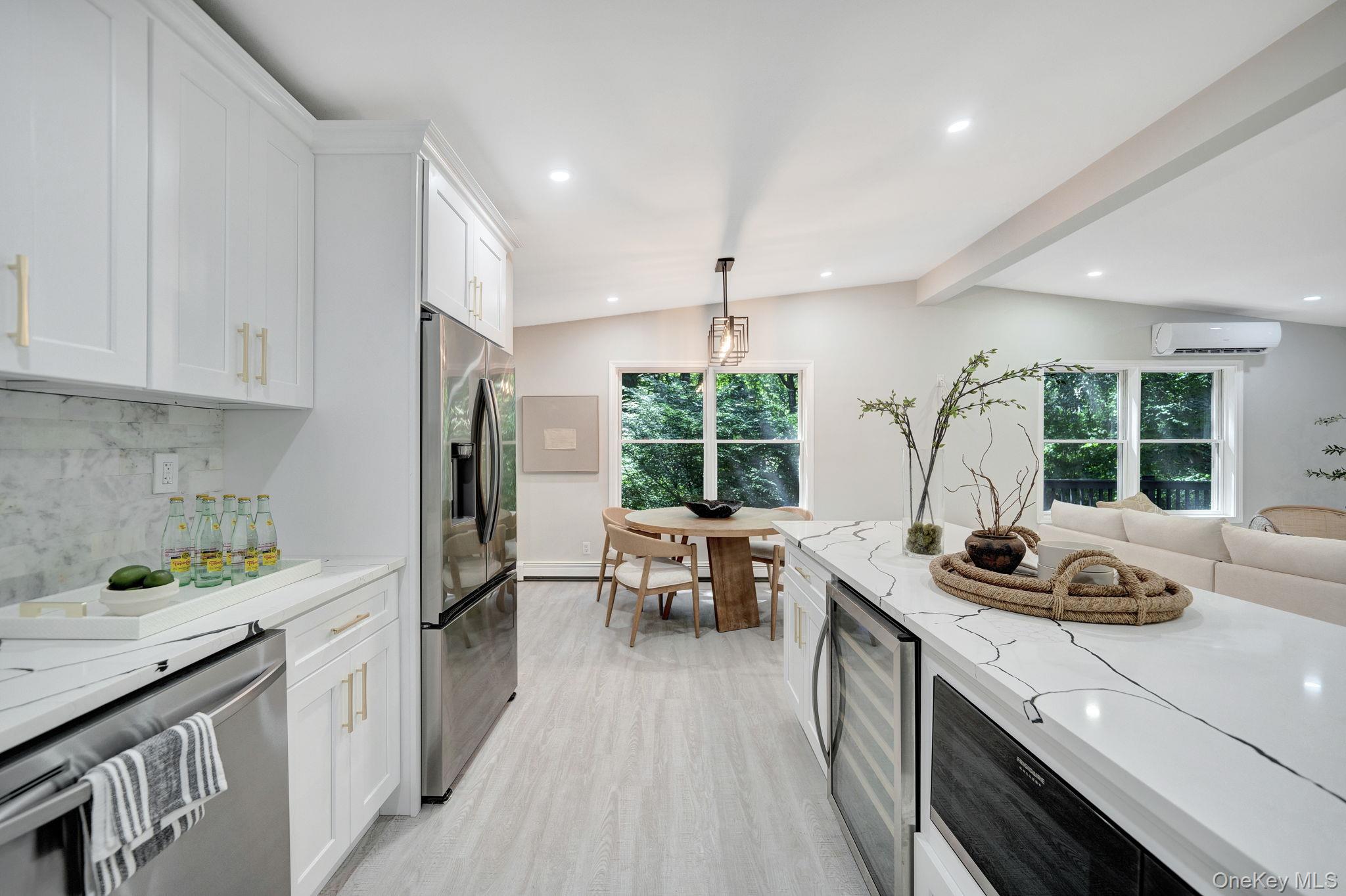 #5 photo, 644 Bread And Cheese Hollow Road, 롱 아일랜드 Northport , NY 11768