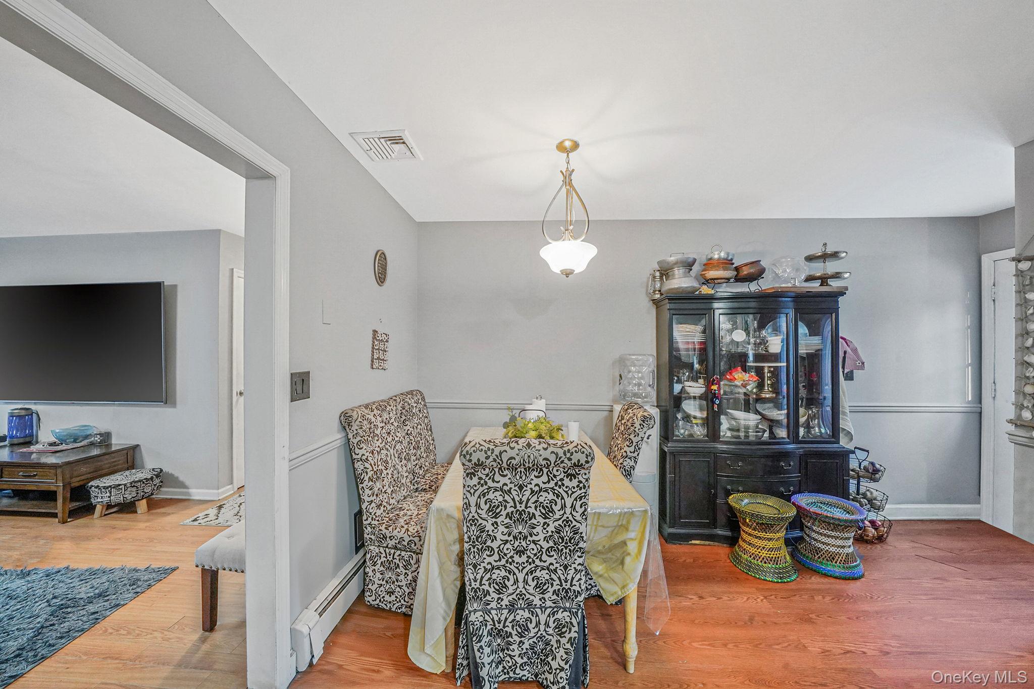 #10 photo, 2 Buchanan Avenue, Coram , NY 11727