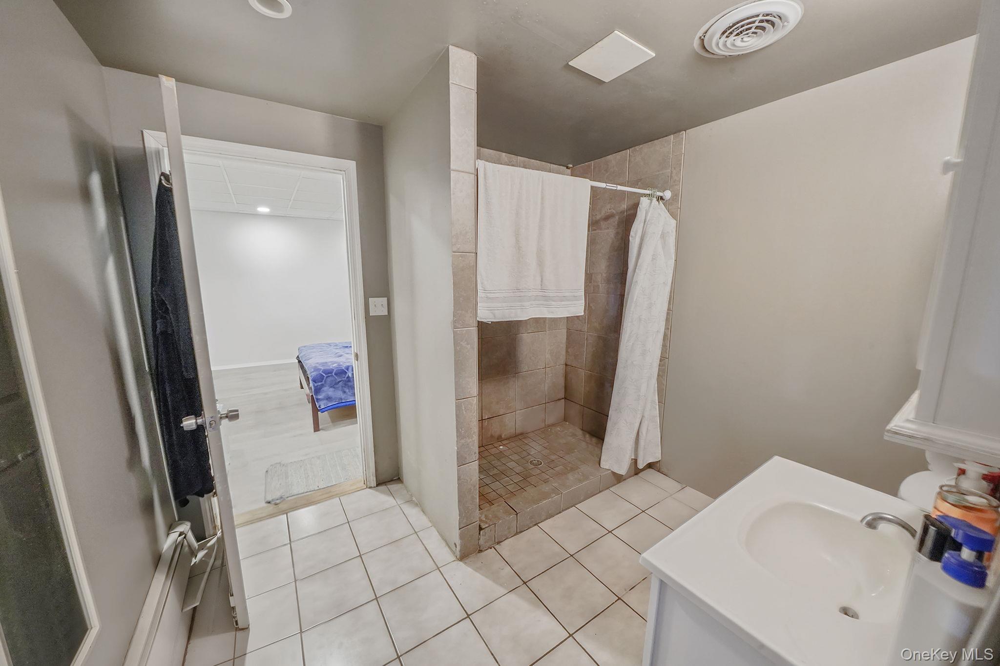 #18 photo, 2 Buchanan Avenue, Coram , NY 11727