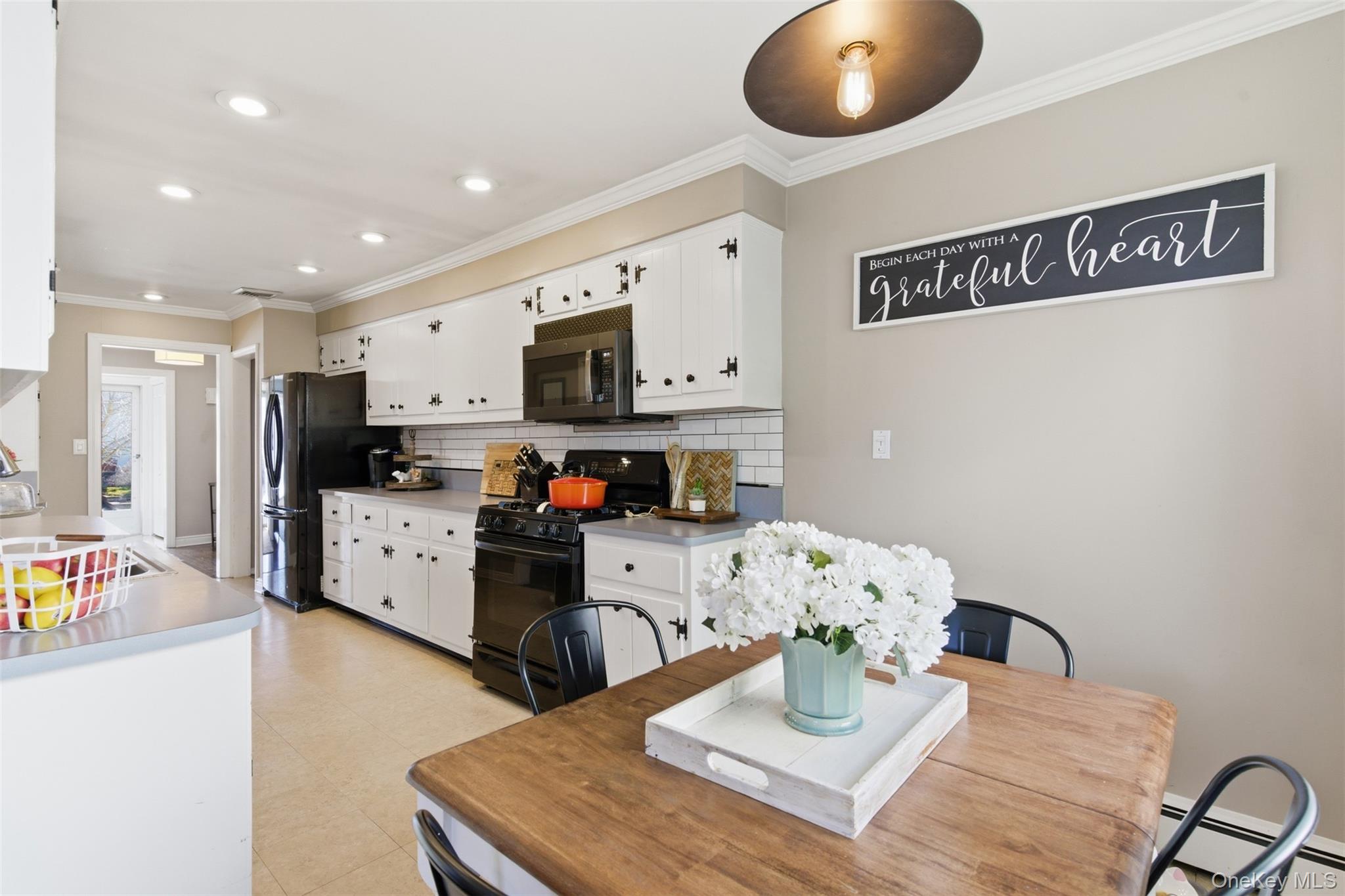 #11 photo, 45 Amherst Drive, নাসাউ কাউন্টি Massapequa , NY 11758