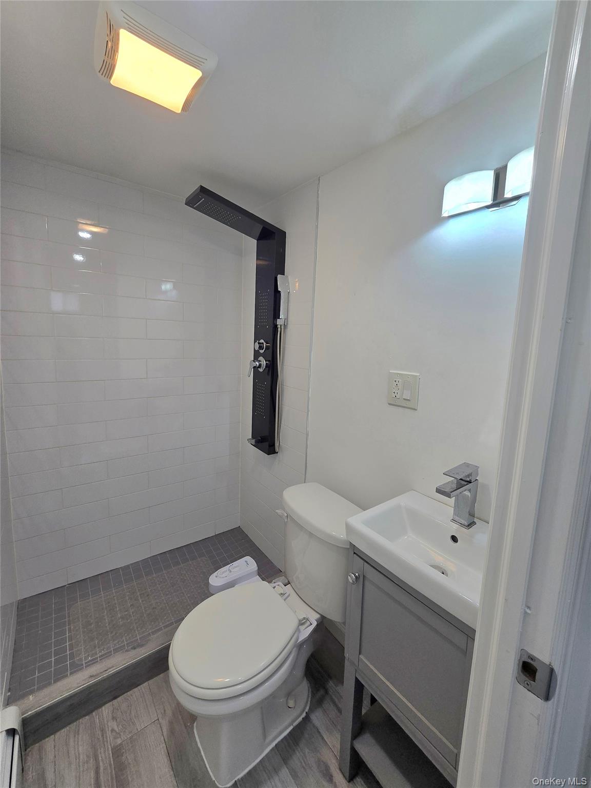 #18 photo, 195-20 122nd Avenue, কুইন্‌স Springfield Gardens , NY 11413