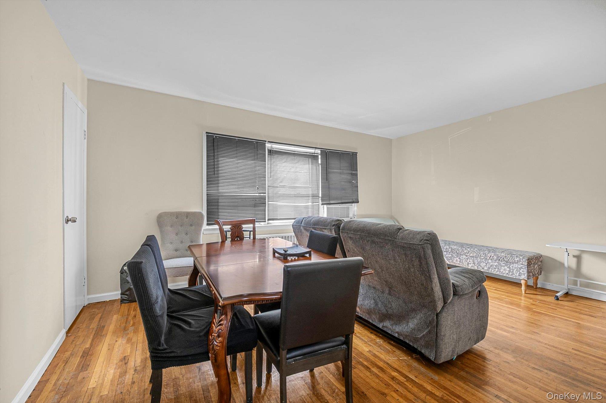 #15 photo, 37-21 99th Street, কুইন্‌স Corona , NY 11368