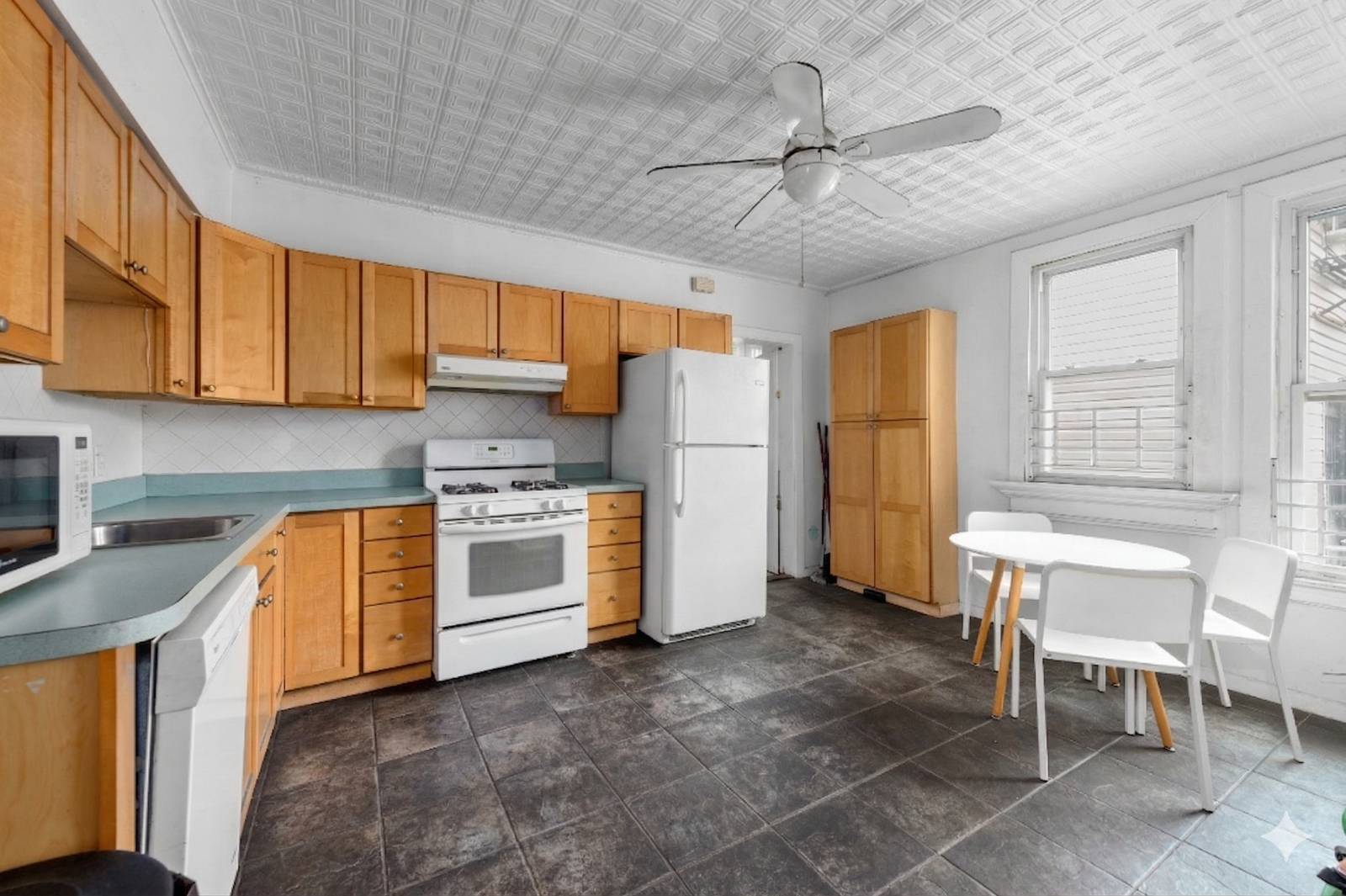 #9 photo, 1290 Prospect Avenue, Бруклин ‖ Windsor Terrace , NY 11218