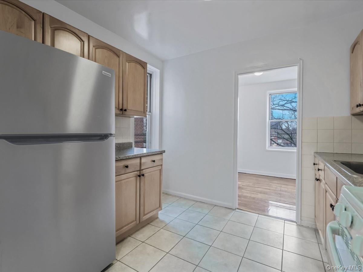 #9 photo, 82-40 Austin Street, কুইন্‌স Kew Gardens , NY 11415