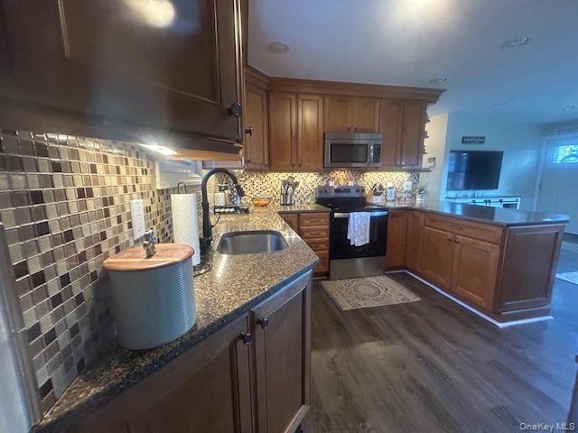 #2 photo, 4 White Oak Street, সাফোক কাউন্টি Middle Island , NY 11953