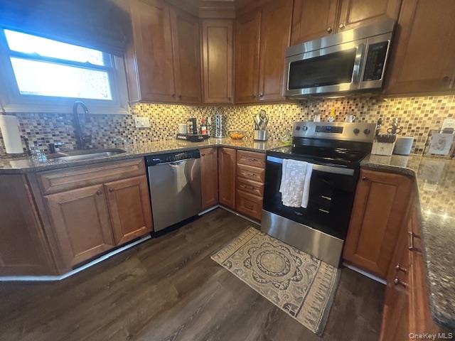 #3 photo, 4 White Oak Street, সাফোক কাউন্টি Middle Island , NY 11953