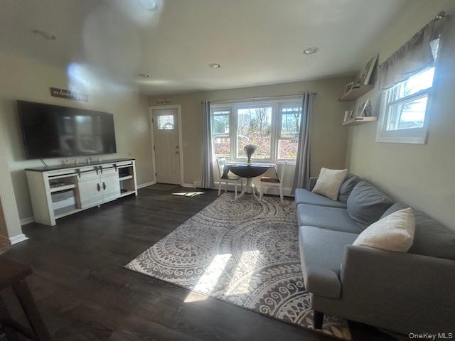 #5 photo, 4 White Oak Street, সাফোক কাউন্টি Middle Island , NY 11953