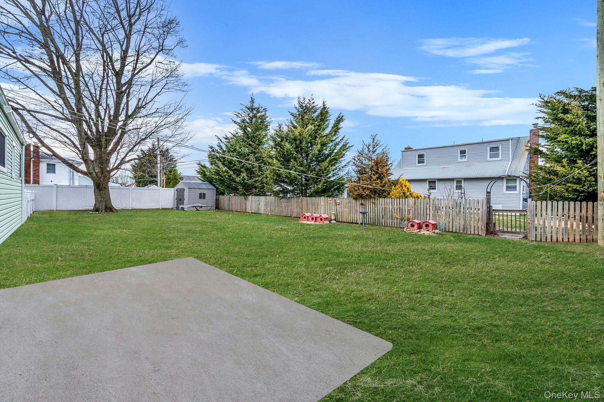 #10 photo, 43 E June Street, Lindenhurst , NY 11757