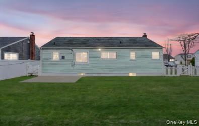 #8 photo, 43 E June Street, Lindenhurst , NY 11757