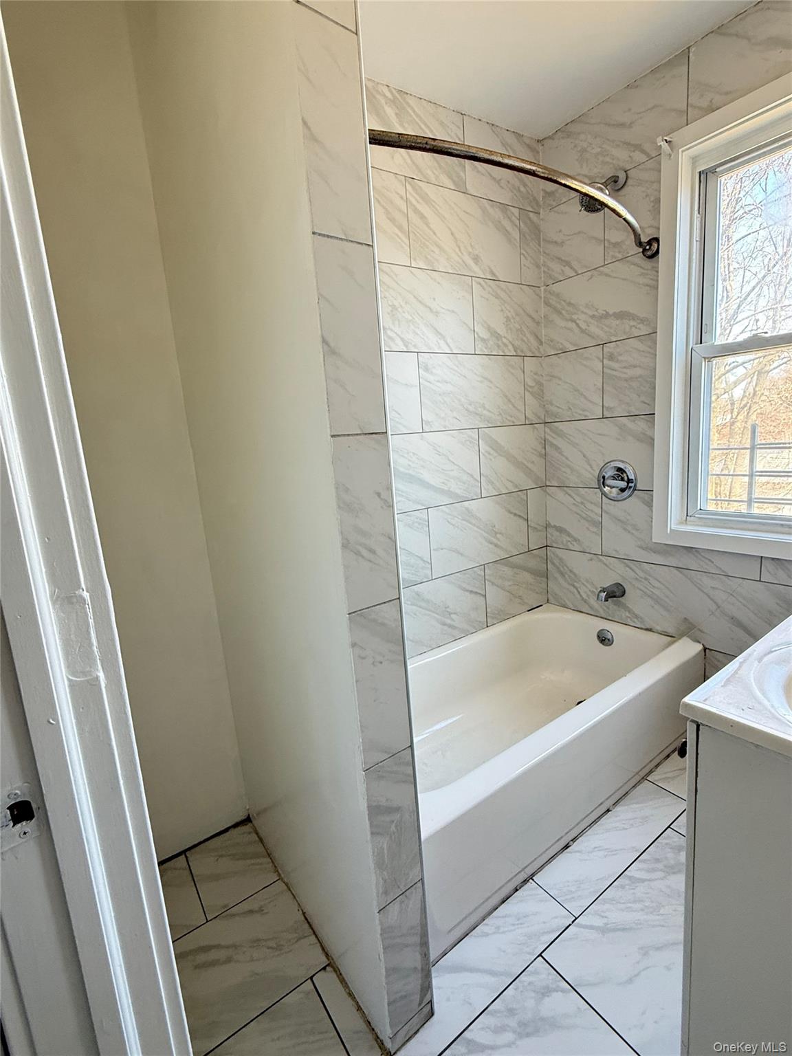 #16 photo, 136 Fairview Boulevard, নাসাউ কাউন্টি Hempstead , NY 11550