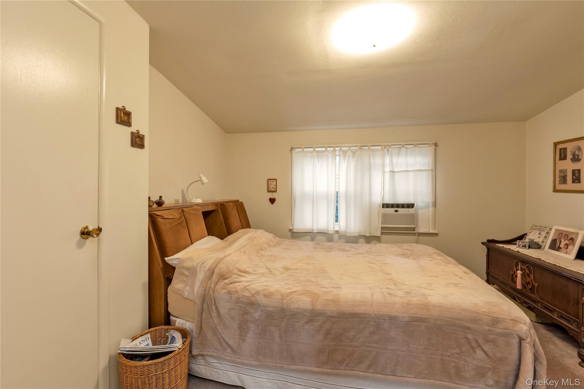 #11 photo, 133 Judith Lane, Valley Stream , NY 11580