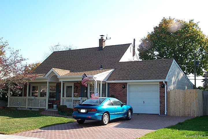 #1 photo, 64 Corncrib Lane, Levittown , NY 11756