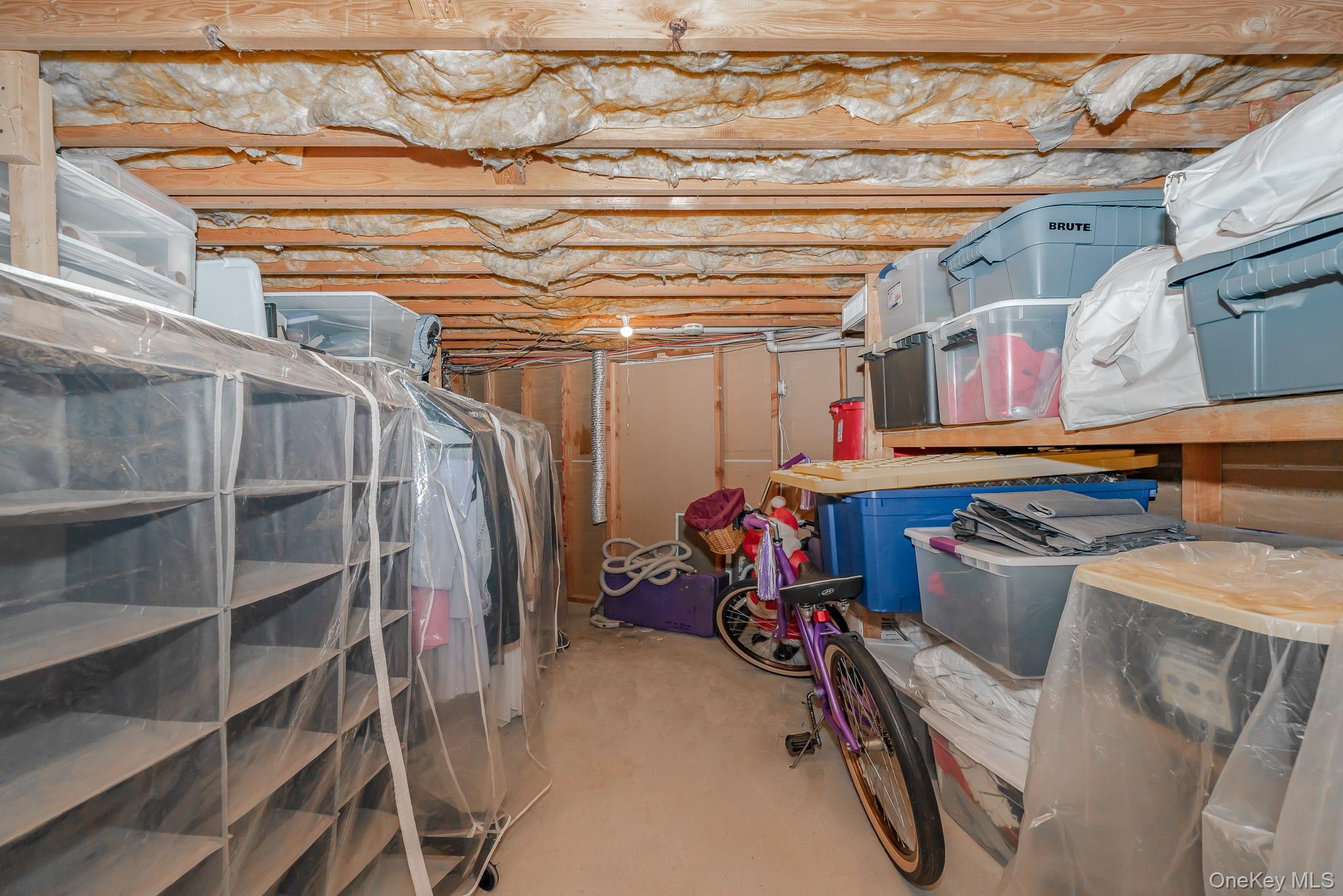 #19 photo, 242 Singingwood Drive, 롱 아일랜드 Holbrook , NY 11741