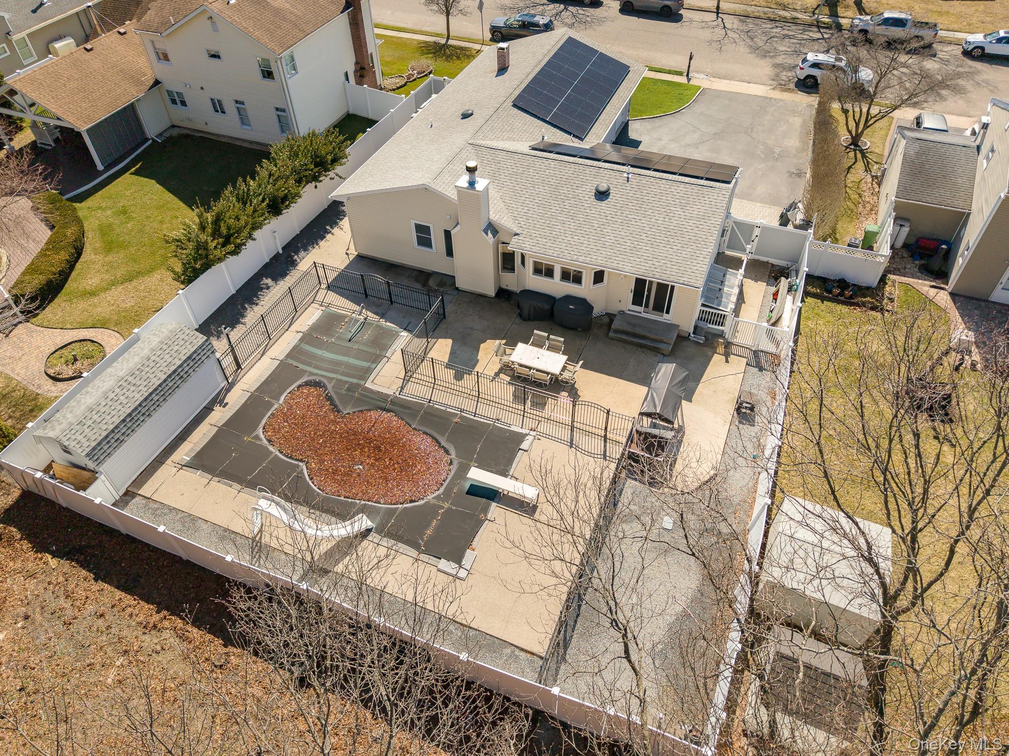 #3 photo, 242 Singingwood Drive, 롱 아일랜드 Holbrook , NY 11741