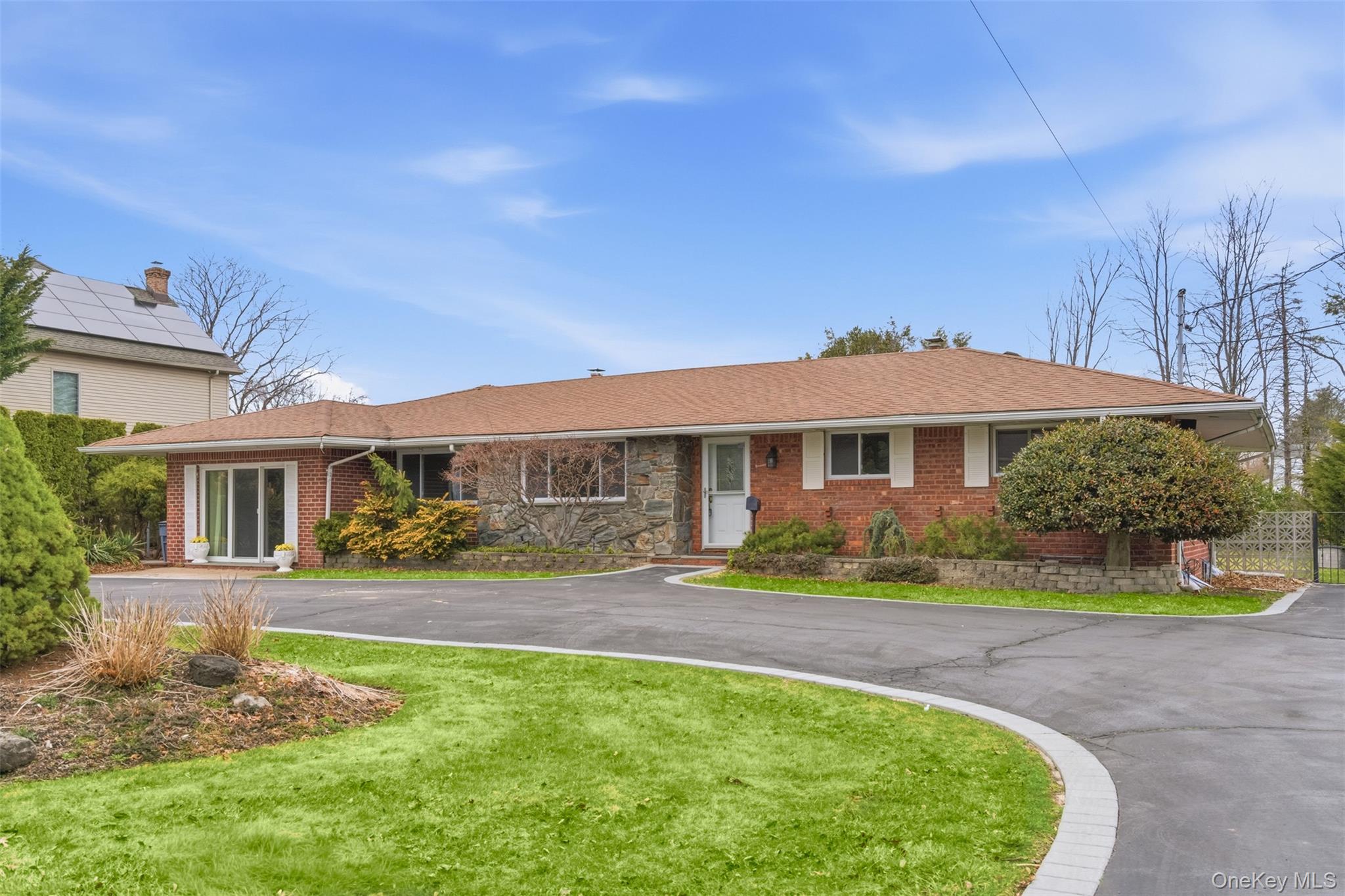 #1 photo, 137 Burr Road, East Northport , NY 11731