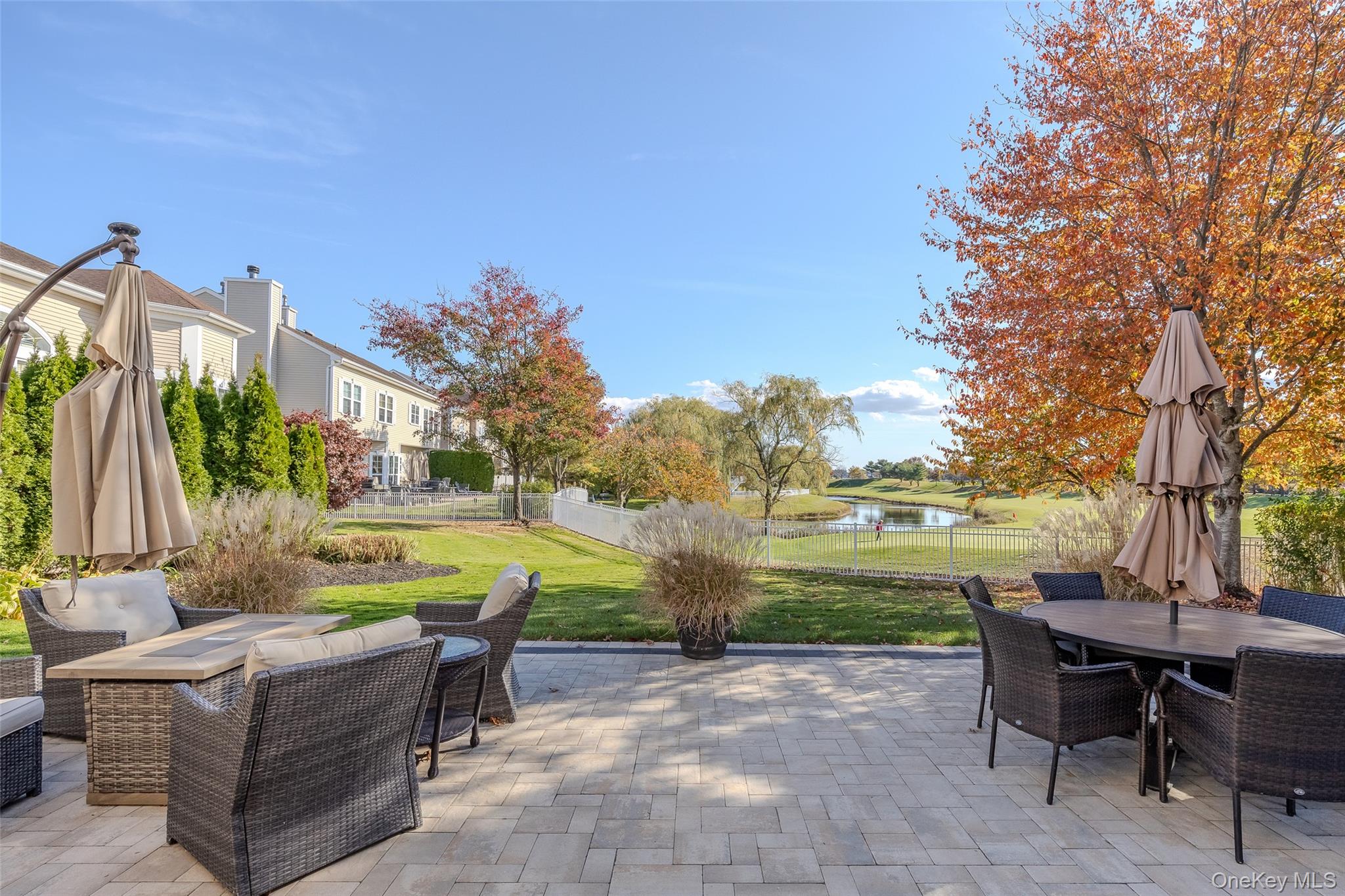 #4 photo, 77 Hamlet Drive, সাফোক কাউন্টি Mount Sinai , NY 11766