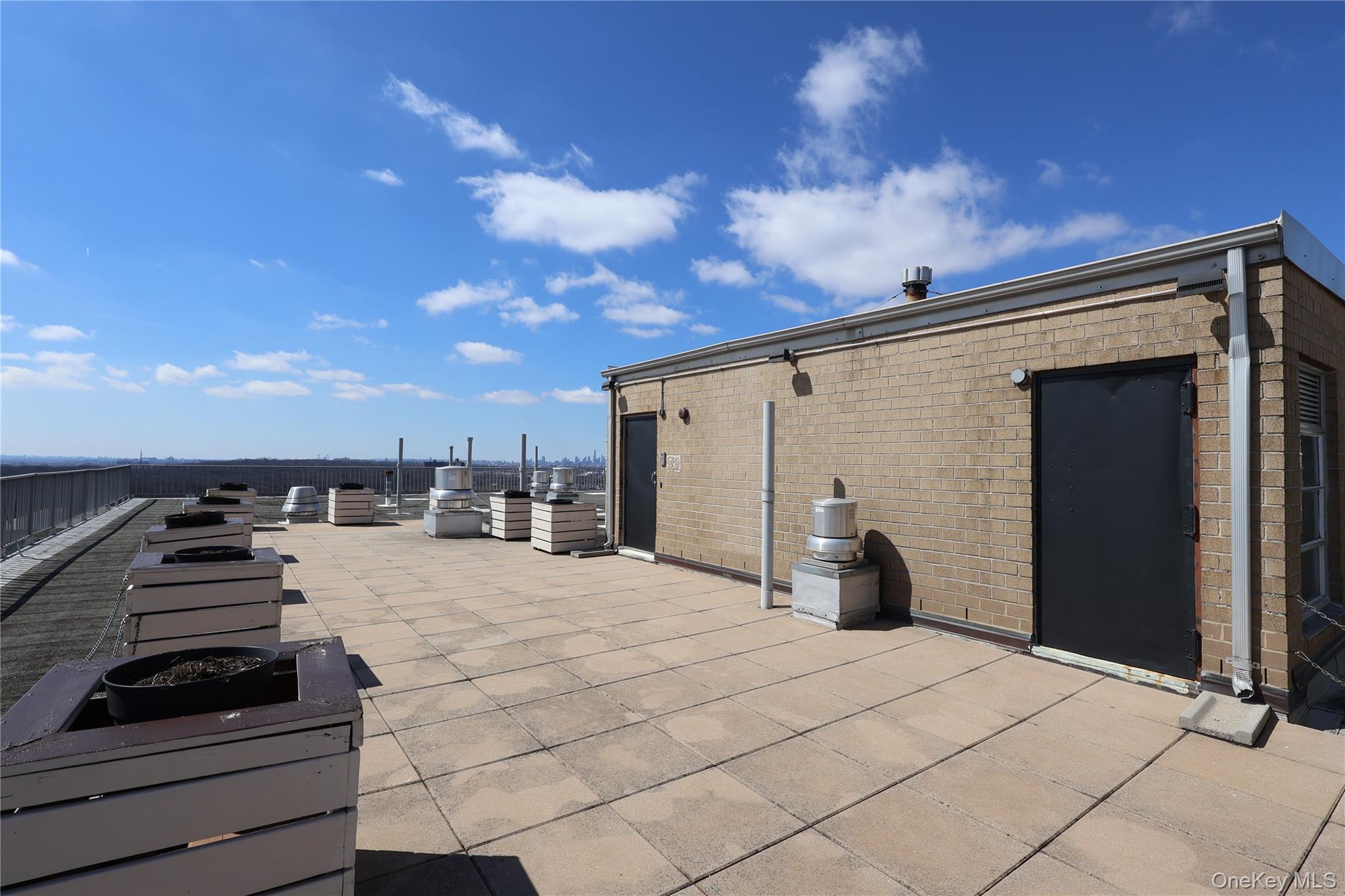 #16 photo, 118-17 Union Turnpike, কুইন্‌স Forest Hills , NY 11375