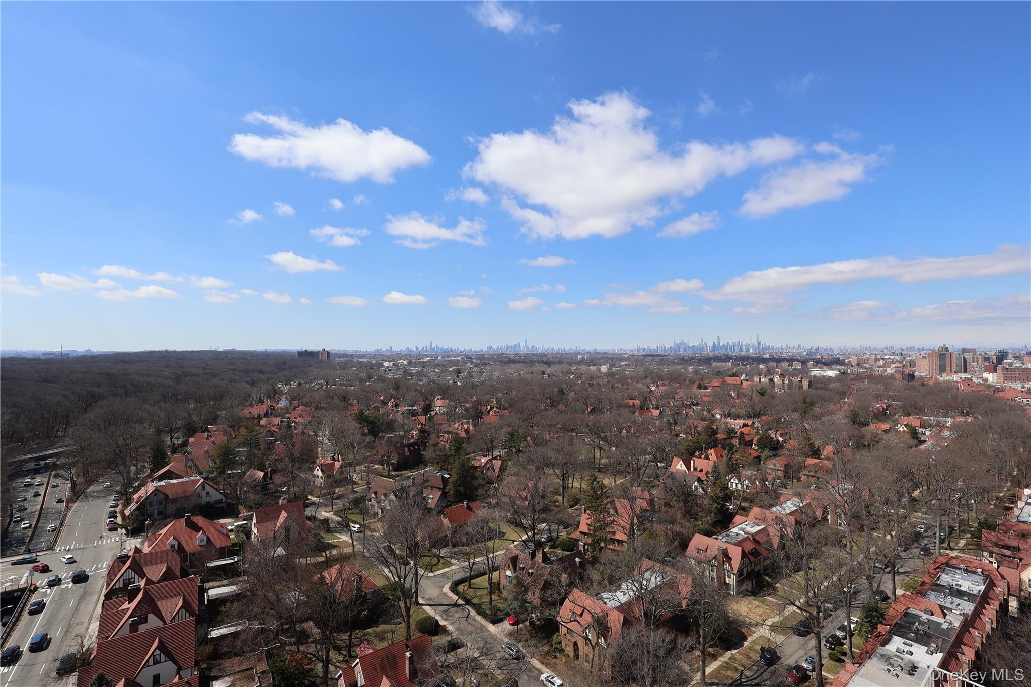 #17 photo, 118-17 Union Turnpike, কুইন্‌স Forest Hills , NY 11375